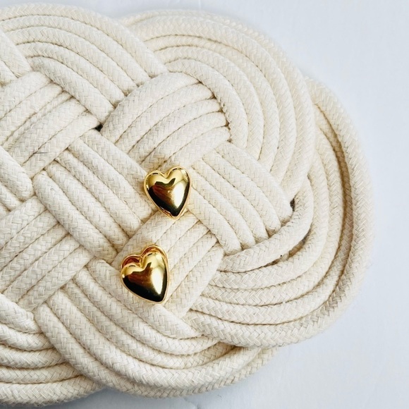 Gold heart shaped bubble huggie earrings - Picture 3 of 3